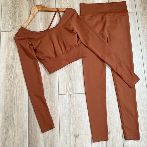 Aleur Active Set | Medium - Picture 7 of 15